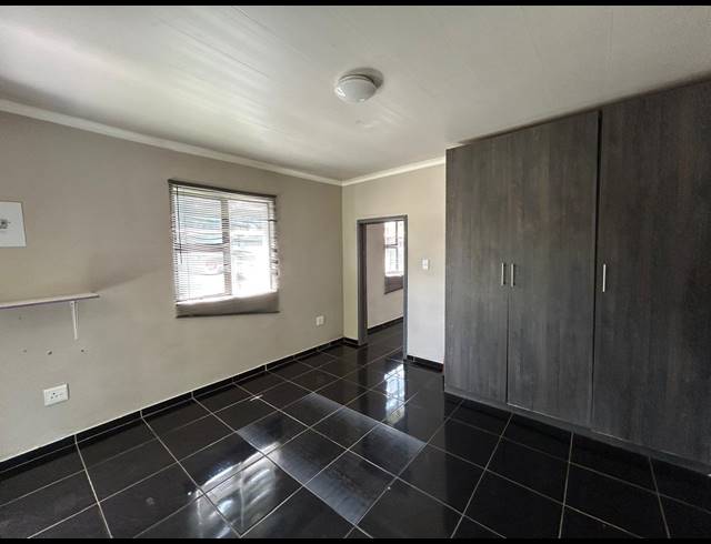 1 BEDROOM APARTMENT RENTED IN VAALPARK
